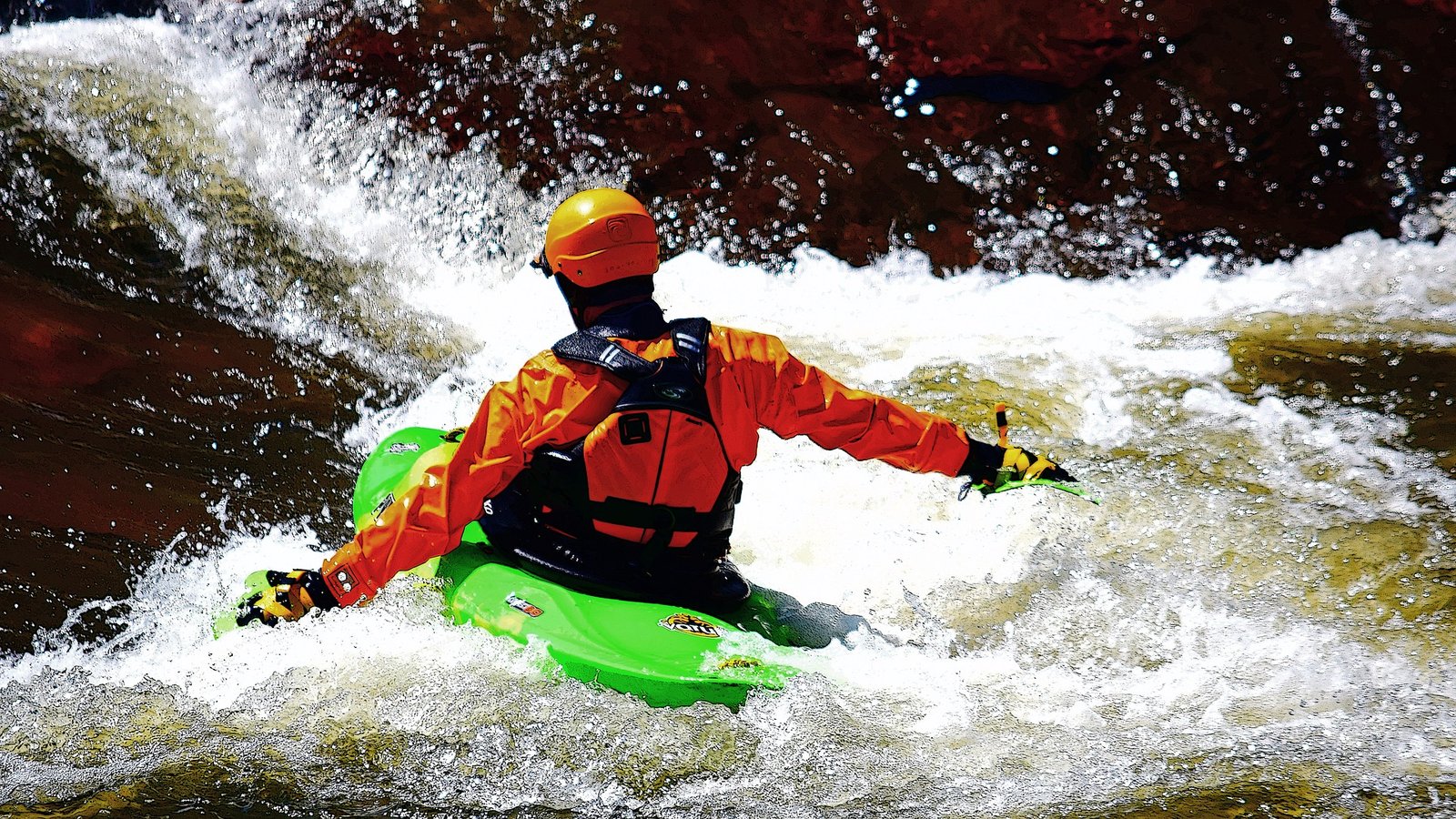 kayaking gloves for whitewater kayaking