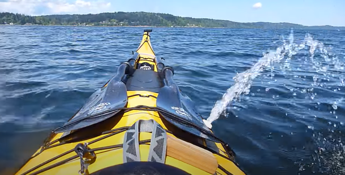 electric kayak bilge pump to expel water
